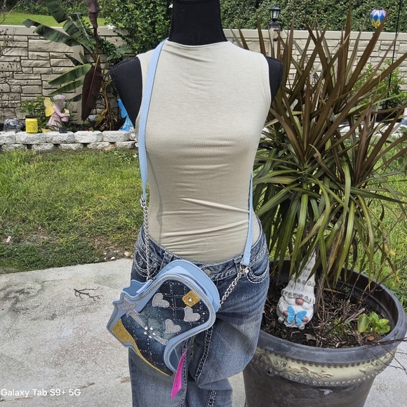 NWT BETSEY JOHNSON BLUE BOOT CROSSBODY 👢 - Picture 5 of 5